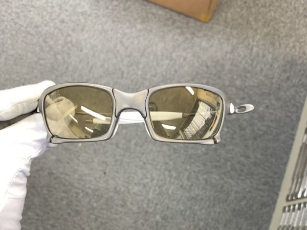 画像12: X-SQUARED NXT®調光レンズ ゴールドヴァリア (12)