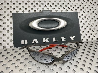 画像2: OAKLEY 壁掛けブランディングパネル（プラスチック製）